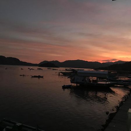 Ora Komodo Home Stay Exterior photo