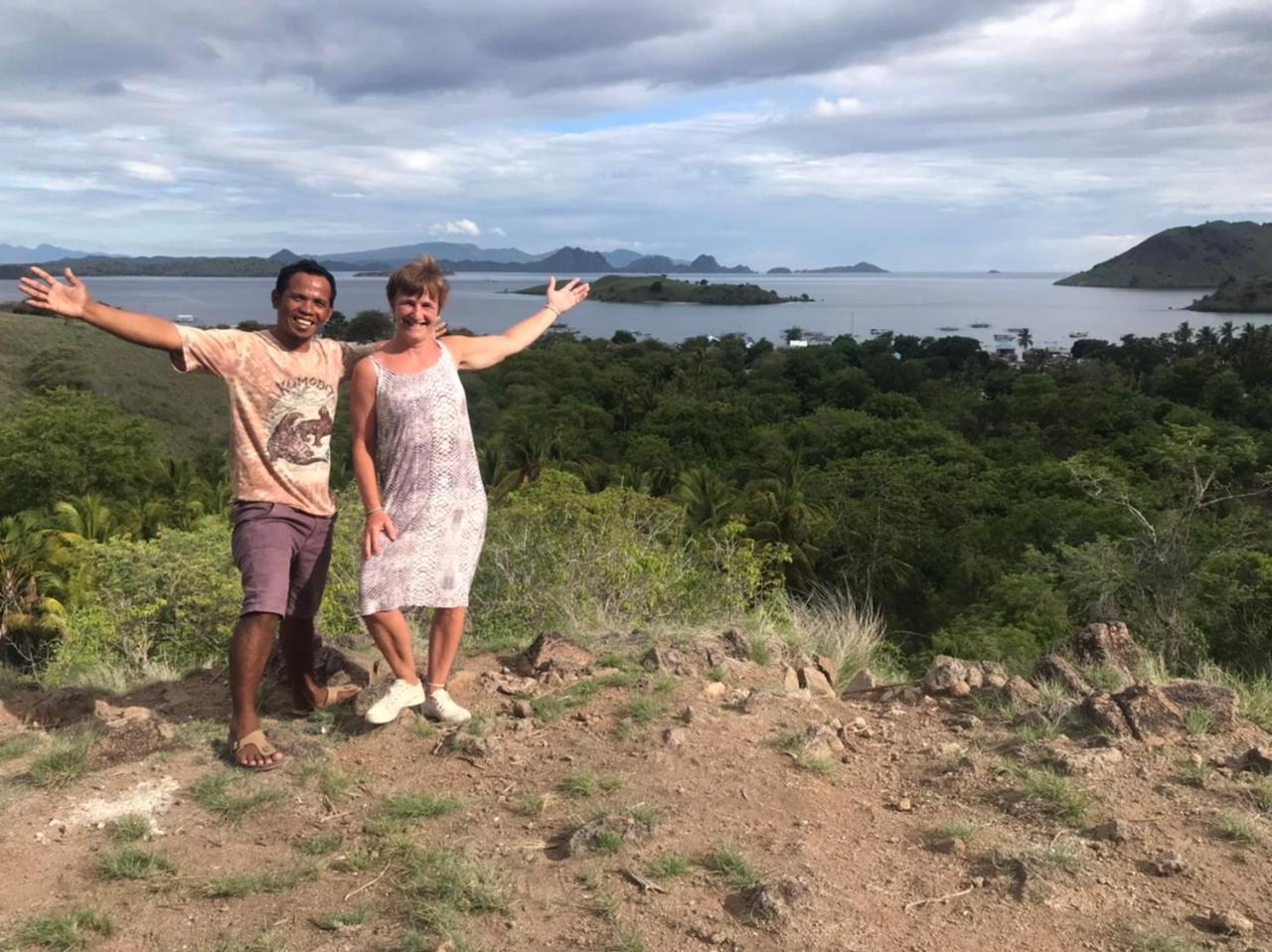 Ora Komodo Home Stay Exterior photo